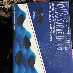 Magnetic chess game new in box